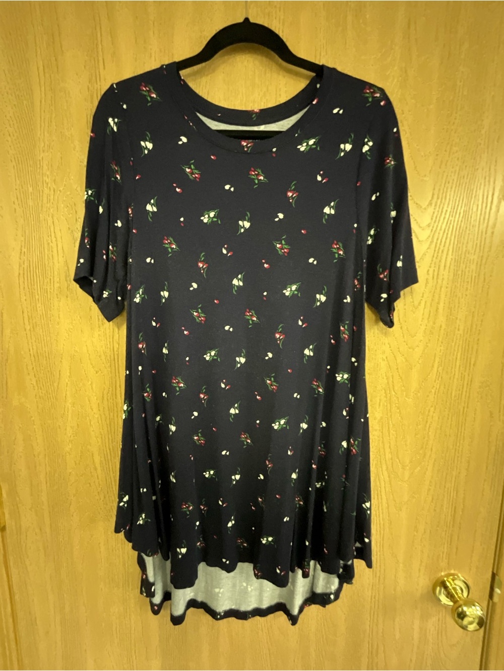 Lane Bryant Navy Short Sleeve Floral Swing Tee